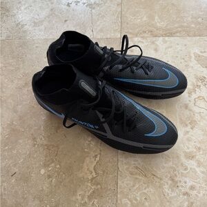Nike Phantom GT2 Men's Black and Blue Soccer Shoes